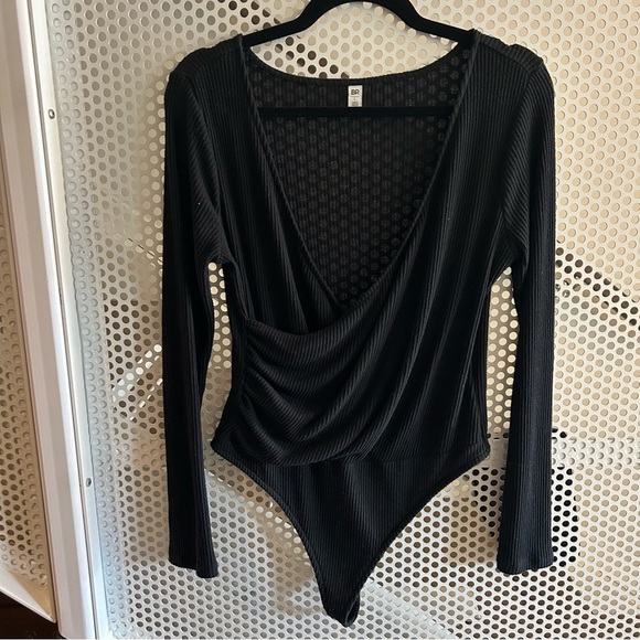 BP Ribbed Scoop Neck Wrap style Bodysuit Free with Purchase *Size Large Black - Picture 1 of 7